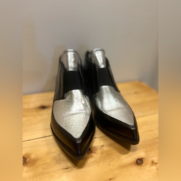 Authentic ALEXANDER MCQUEEN silver and black boots size EU 37 US 7 - Picture 2 of 16